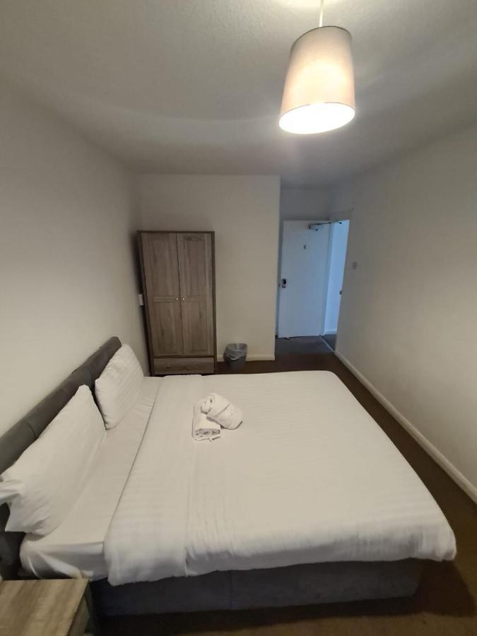 24Hr Self Check In Apartment Central Barnsley Dış mekan fotoğraf